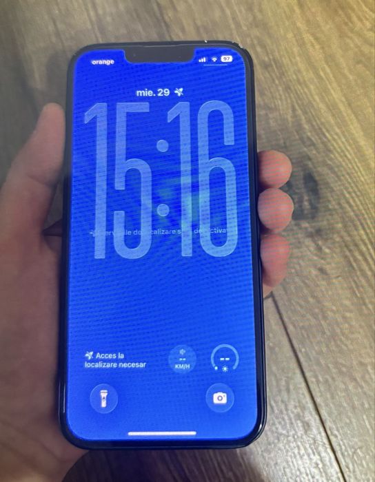 Iphone 17E        .