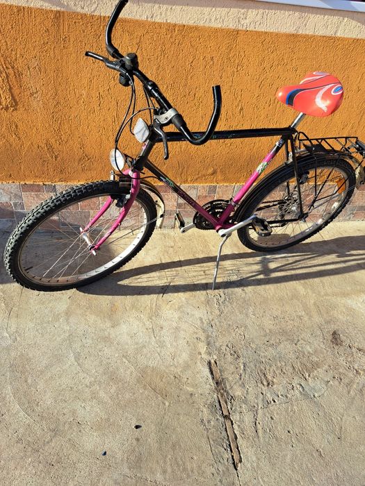 Bicicleta cu roti de 26