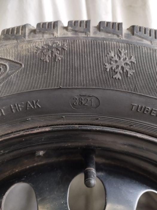 Резина всесизонка. 185/65R14