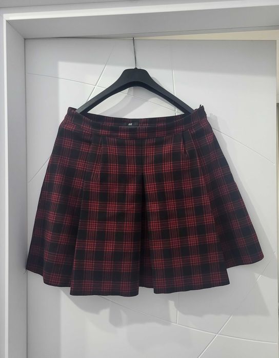 Карирана пола H&M