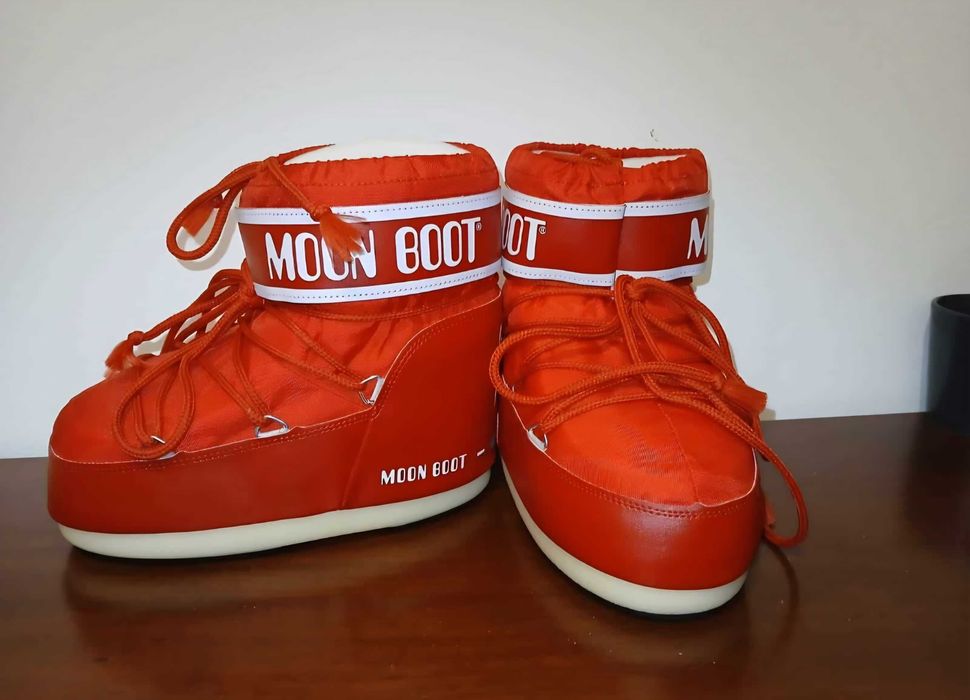 Moon boot rosu originali 36-38 noi fara eticheta