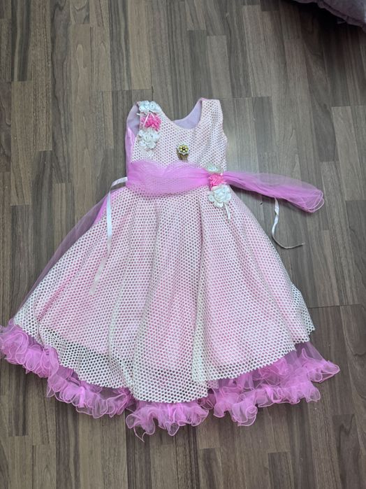 Вещи женские . 4 шт за 100 тыс сум