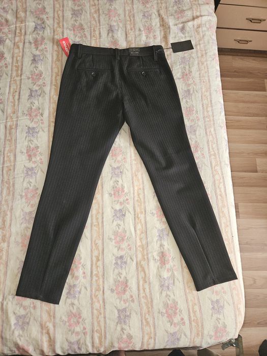 Pantaloni marime S