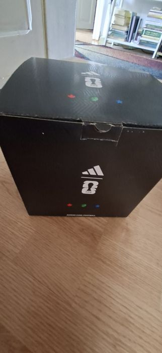 Minge originala adidas trionda