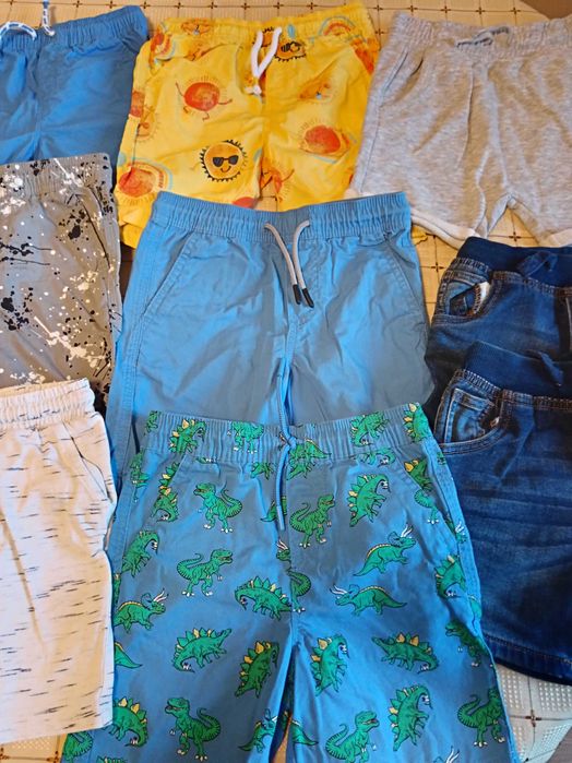 Детски къси панталонки и тениски 4-5 г.