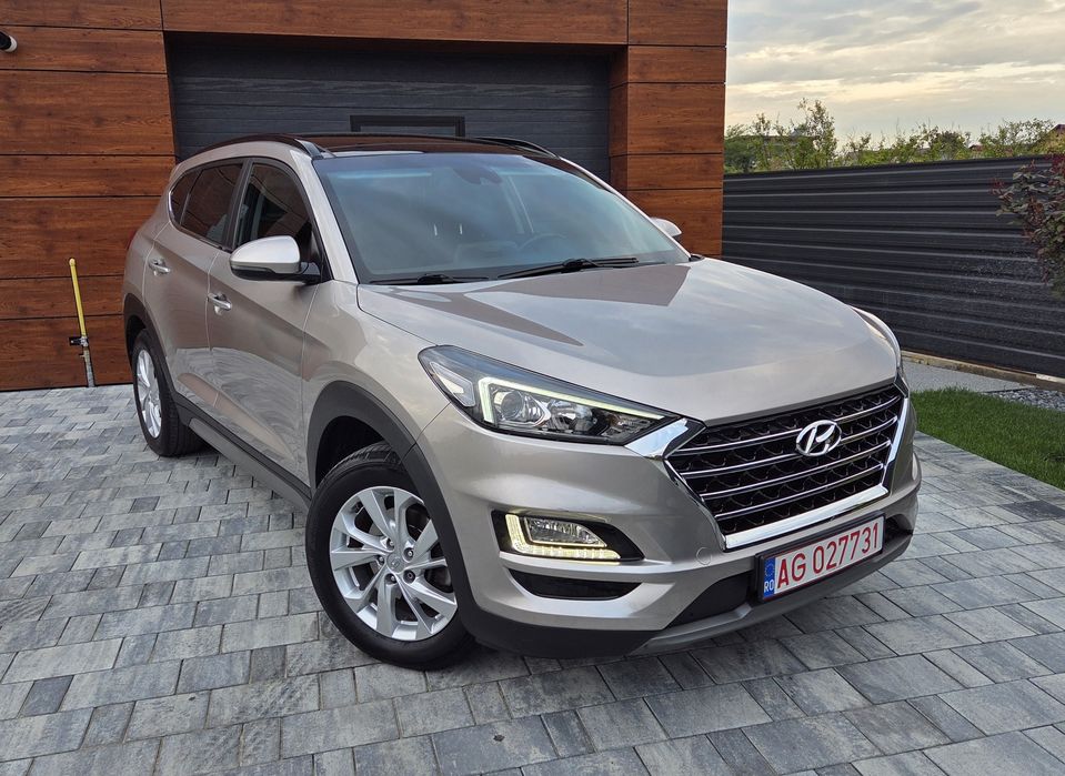 HYUNDAI TUCSON / Facelift  / 1.6 Diesel  Euro 6  / Panoramic