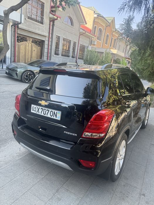 Tracker 1 premier