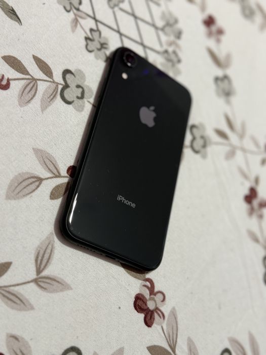 Apple Iphone XR , Negru , Pentru piese , Recarosare ( Placa defecta )
