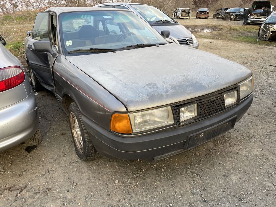 Audi 80 b3 1.8i 75кс 1987г На Части