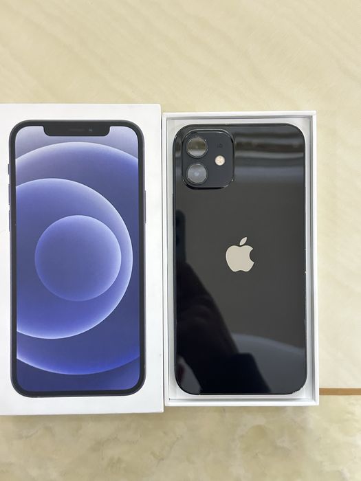 iPhone 12 (Black color)