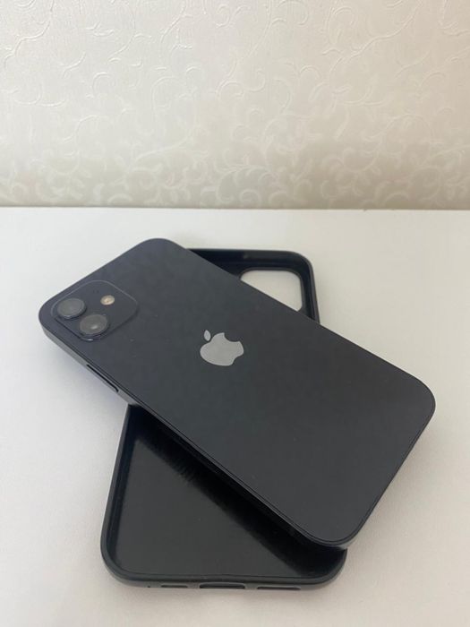 Iphone 12  64 g.