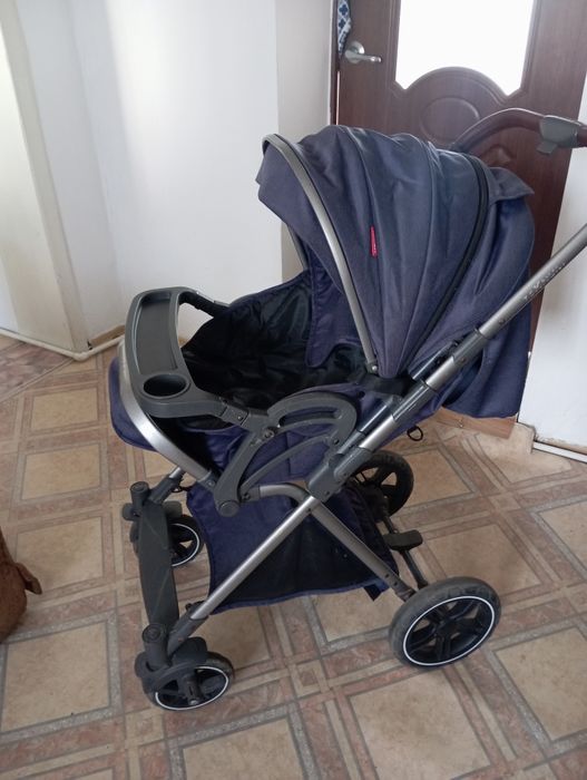 Детская коляска.