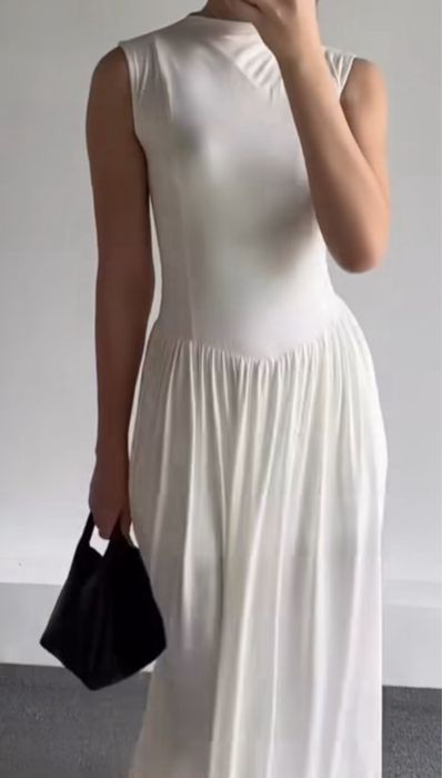 Платье в пол