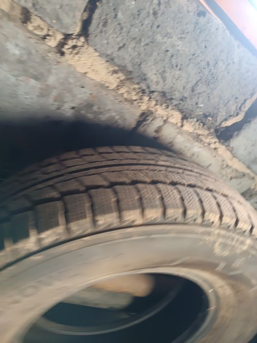 Продам зимние шины