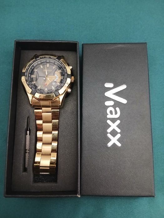 Часы новые премиум качества  бренд MAXX