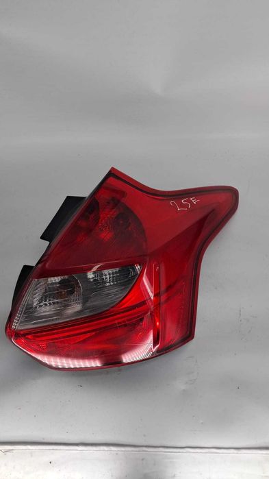 stop dreapta Ford Focus 3 hatchback an 2012 cod BM51-13404-A