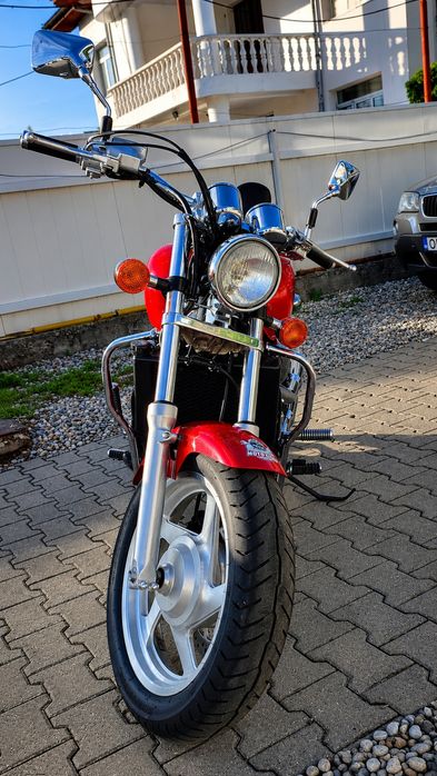 Honda Magna VF750C - 1995