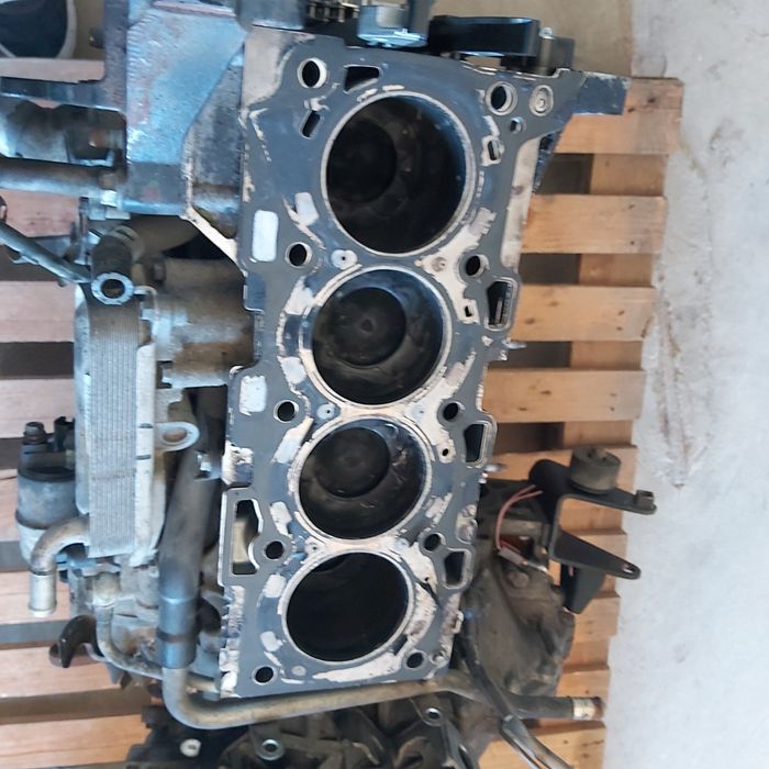 Двигател на части Тойота Авенсис 2.2  177 к.с D-CAT