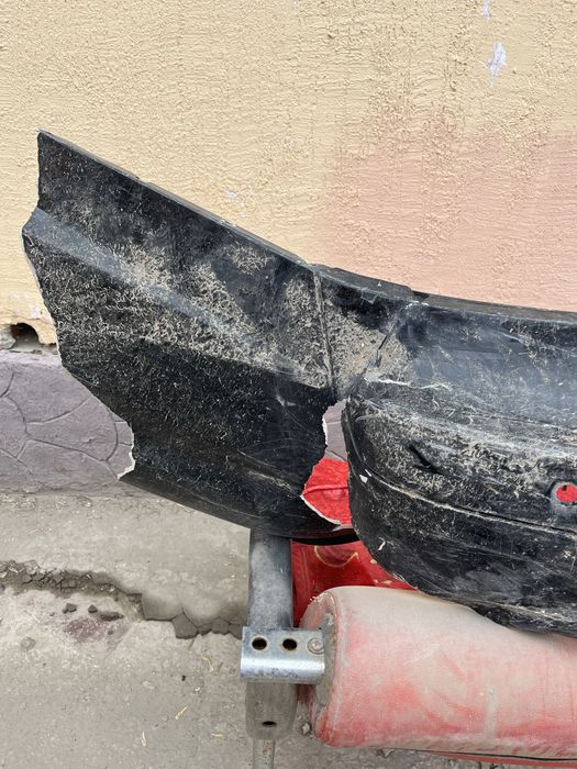 Продам бампер от мерседес S класс