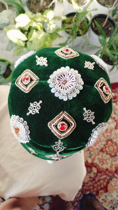 Тақия,қасаба ,ұлттық киімдер.