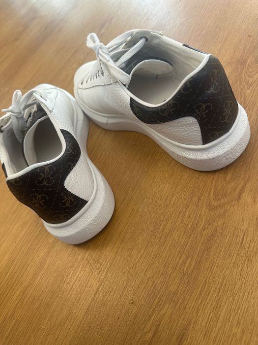 Обувки сникърси - smart casual