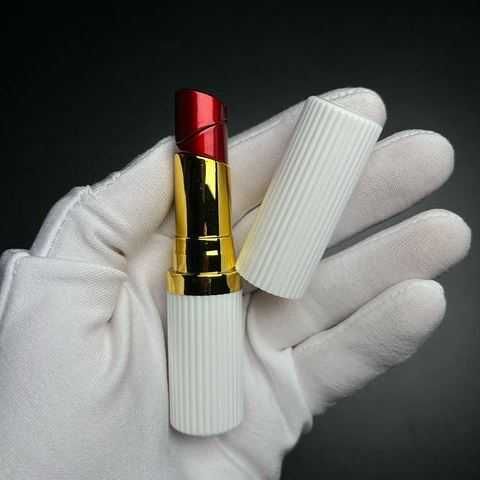 Bricheta ''Ruj'' cu flacara clasica de culoare negru