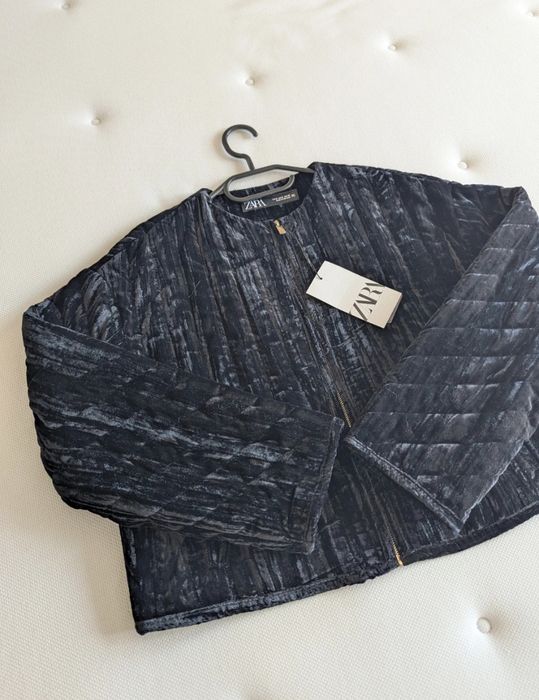 ZARA geacă scurtă matlasată din catifea, nouă cu etichetă