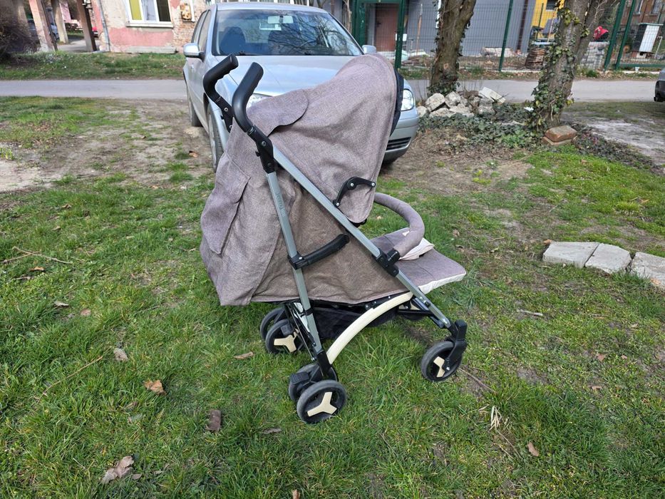 Бебешка лятна количка - сгъваема