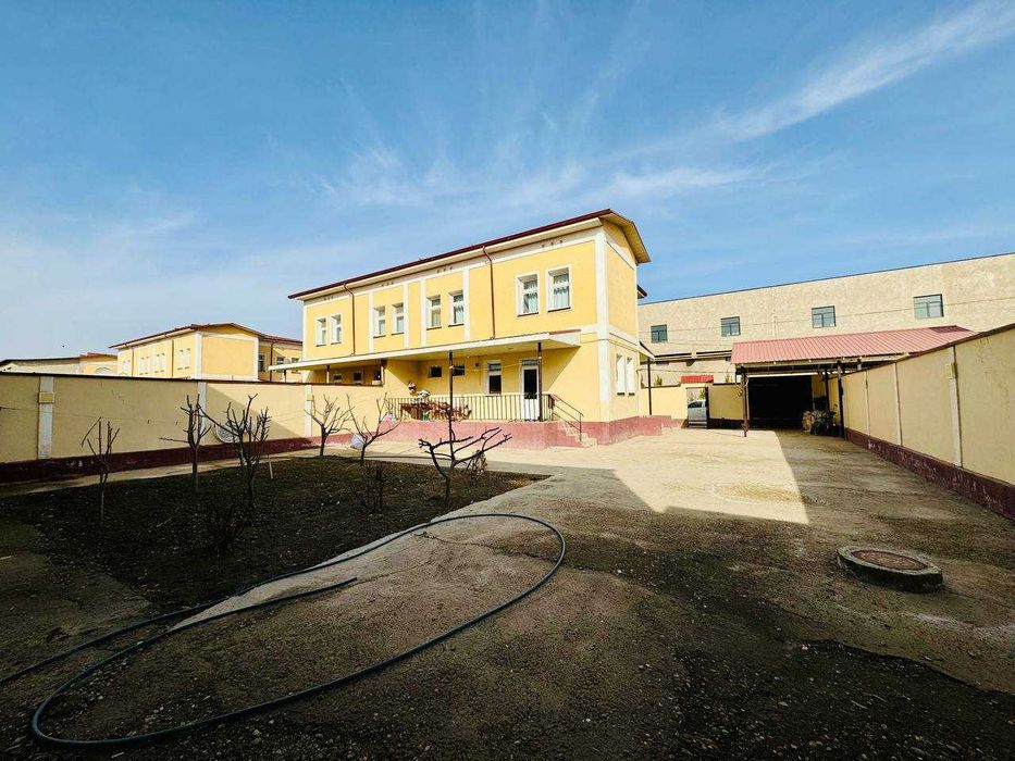 4 sotixli tayyor kottedj sotiladi.