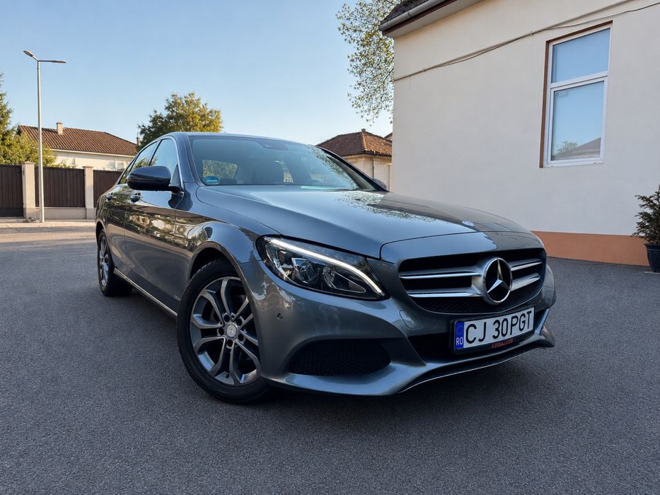 MERCEDES-BENZ C-Class