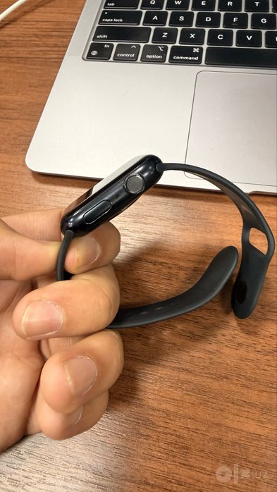 Apple Iwatch9 в хорошем состоянии
