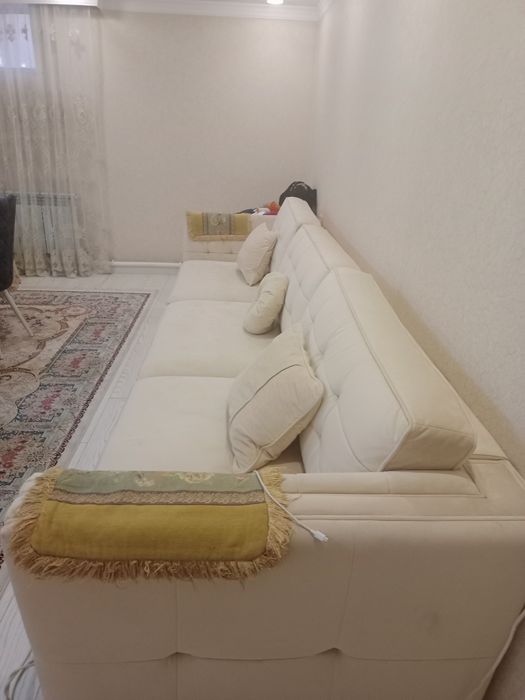 Диван гостиный, раскладывается