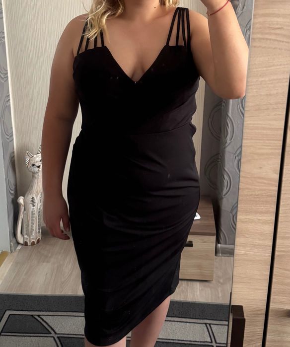 Черна Елегантна Рокля