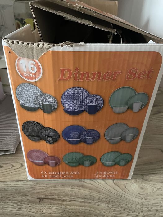 Срочно продам набор посуды серый на 4персон 16предметов