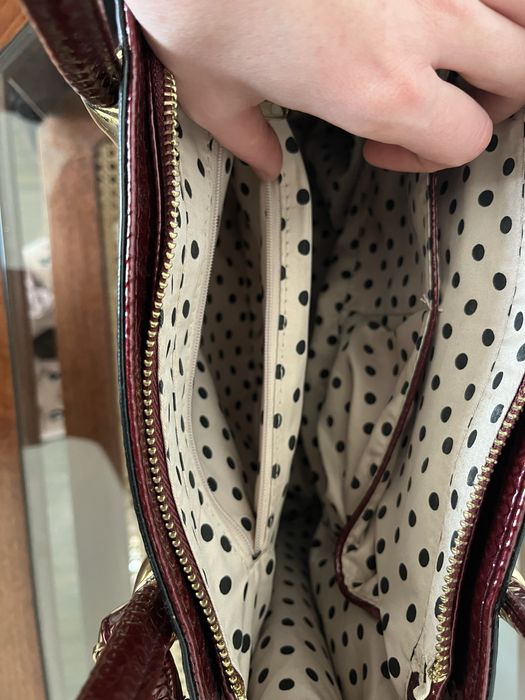 Geanta dama bordo cu elemente aurii nefolosita