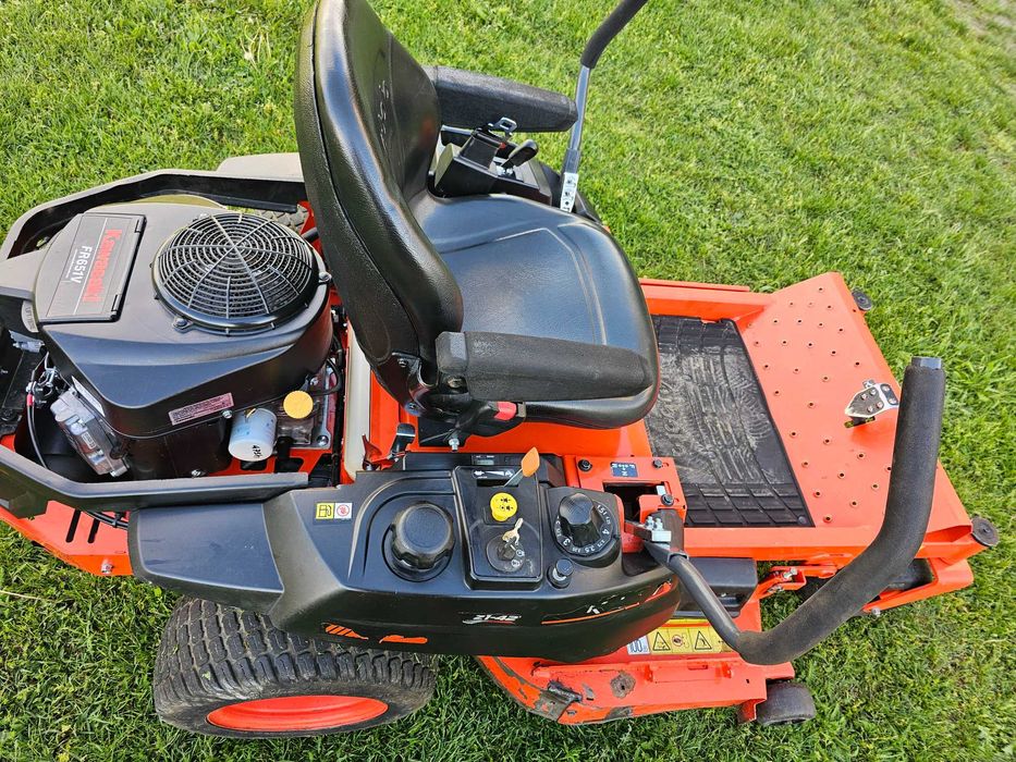 Тракторна Косачка KUBOTA.Z1 421. ПЕРФЕКТНА