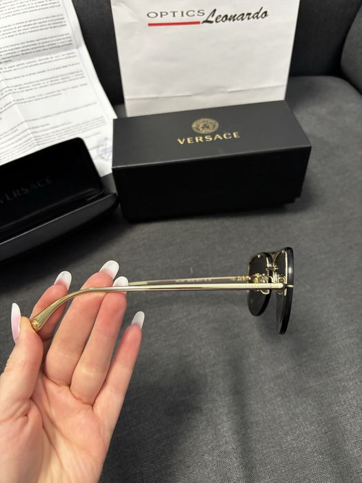 Ochelari de soare unisex Versace, Noi