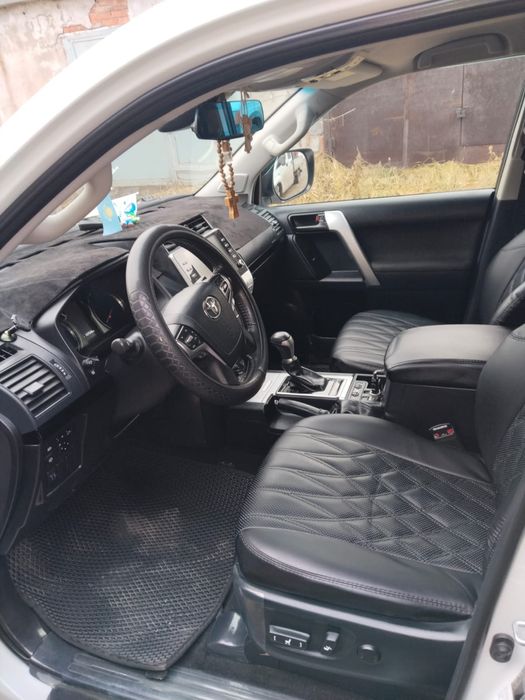 Тойота Прадо 2020 года