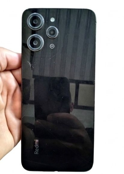 Redmi 12   karopka dakument bor