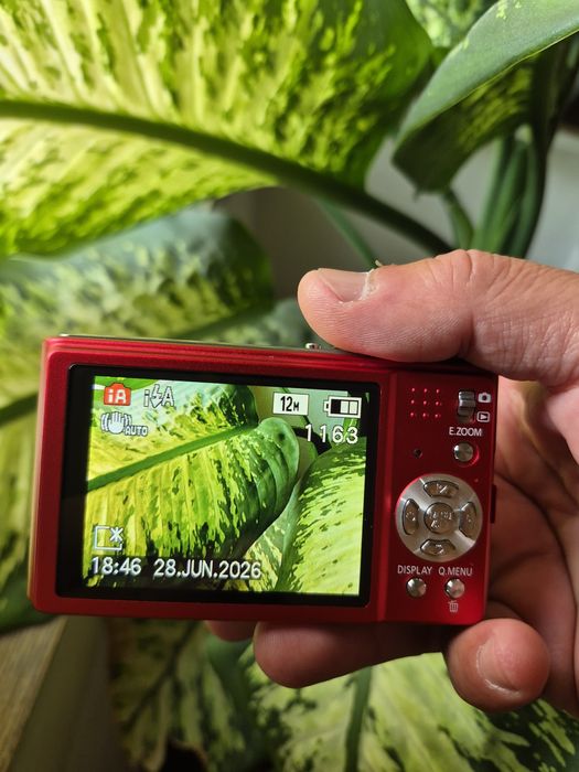 Compact digital Panasonic DMC  ZX1 Red