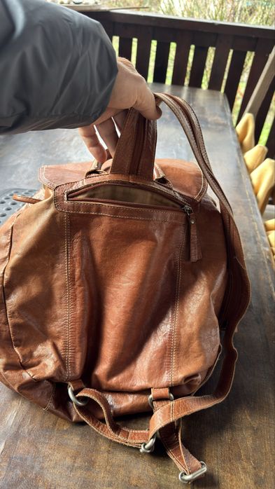 Раница унисекс-  естествена кожа; ежедневна; без забележки;