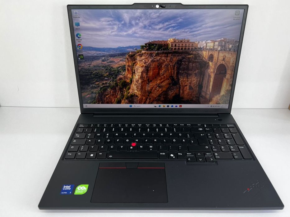 Lenovo Thinkpad P16 GEN 3 / 1TB
