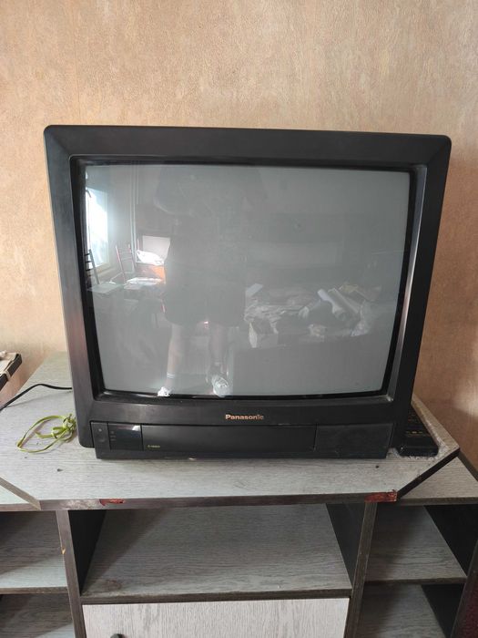 Телевизор panasonic