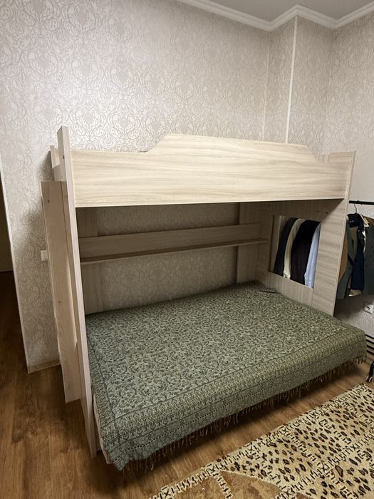 Кровать двухъярусная