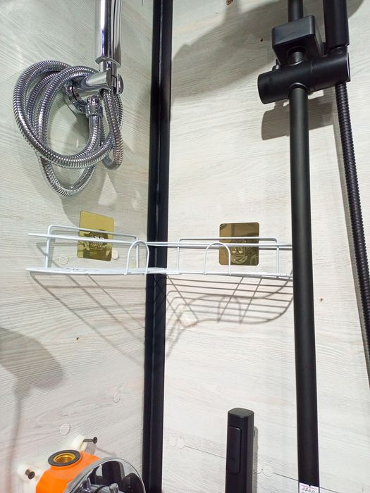 Уголок липочкали.