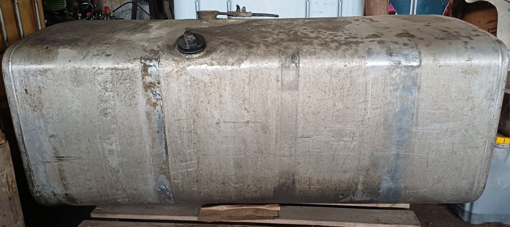 Бак топливный на тягач