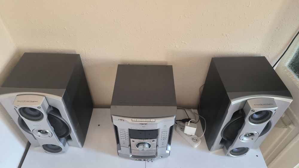 Продам Sony mhs GN77