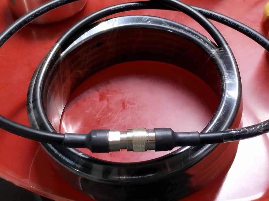 фидер для радиорелейного оборудования, экранированный кабель. 8м.