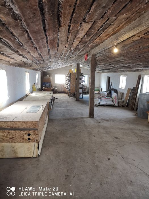 Уй сатылады. Продаётся дом.