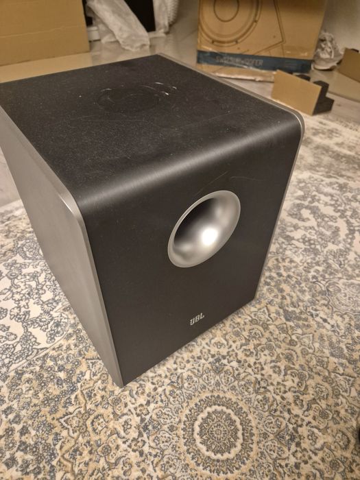 Jbl subwoofer activ